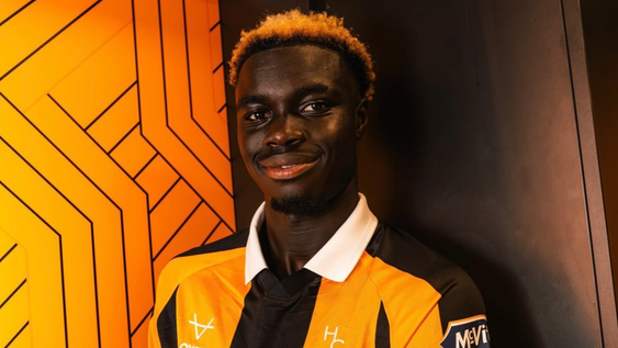 Las redes del Hull City estallaron de insultos racistas en la presentación de Robinio Vaz y el club tuvo que borrar la publicación y acudir a la policía.
