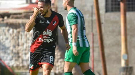 Mañana a las 17:30 el Cruzado recibirá a Sarmiento de Chaco en una de las semifinales por el segundo ascenso / Nicolás Ríos