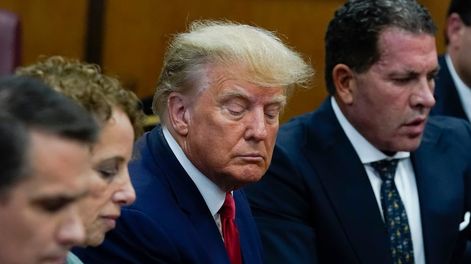 Los Andes | El expresidente Donald Trump durante su audiencia en el tribunal de Manhattan, Nueva York, el martes 4 de abril de 2023. (Timothy A. Clary/Pool Photo via AP)