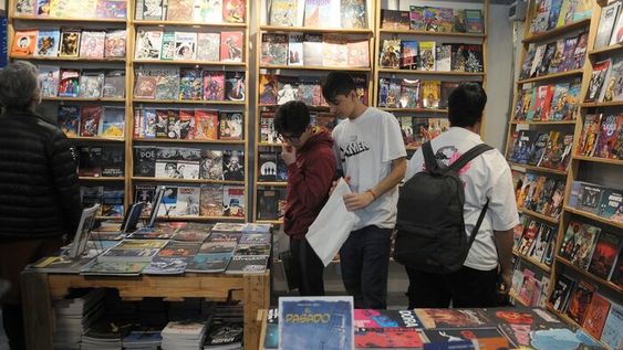 Chicos en la Feria del Libro de Buenos Aires