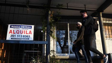 La fórmula para el cálculo es: el total del alquiler dividido por el índice con fecha de cuando se firmó el contrato, multiplicado por el índice del día en que se aplica el aumento sobre el mismo. Foto:José Gutierrez / Los Andes