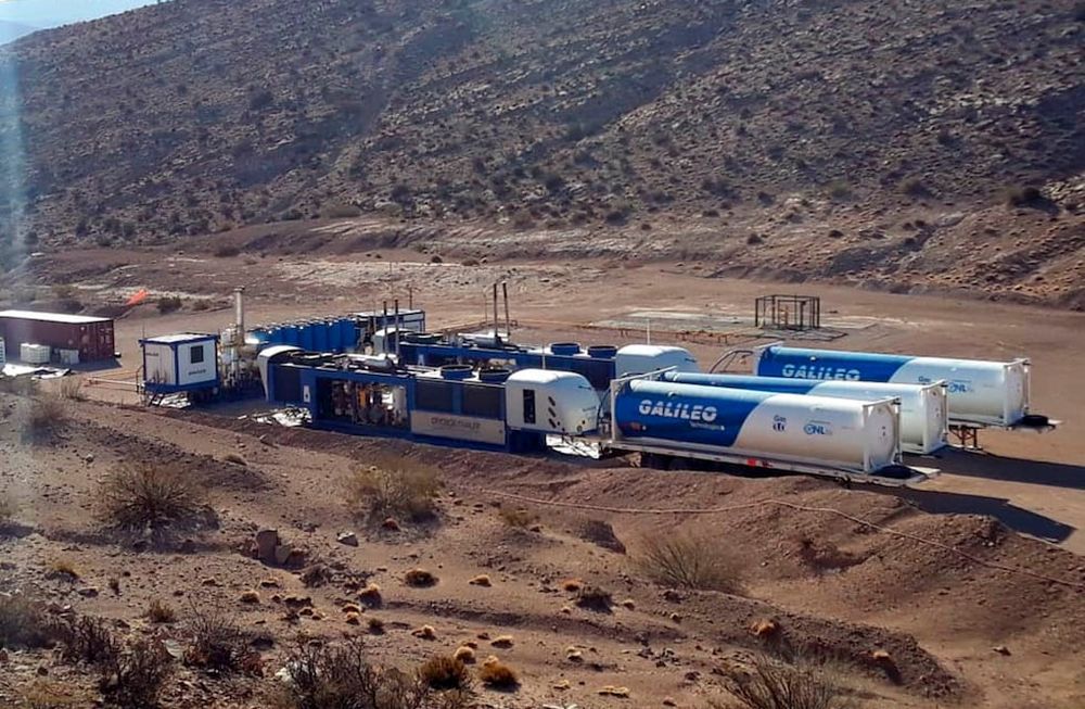 La experiencia desarrollada en un yacimiento ubicado en el sur de Malargüe, permite tener buenas proyecciones, sobre todo porque la producción de GNL no necesita de una red para su transporte.