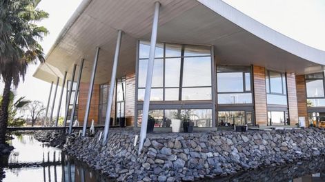 El complejo -único en Cuyo- está ubicado en Acceso Sur KM 14.