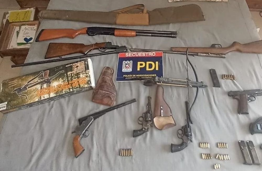 Las armas incautadas en San Rafael. Gentileza Ministerio de Seguridad.