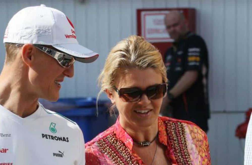 Corina Schumacher sigue luchando por Michael