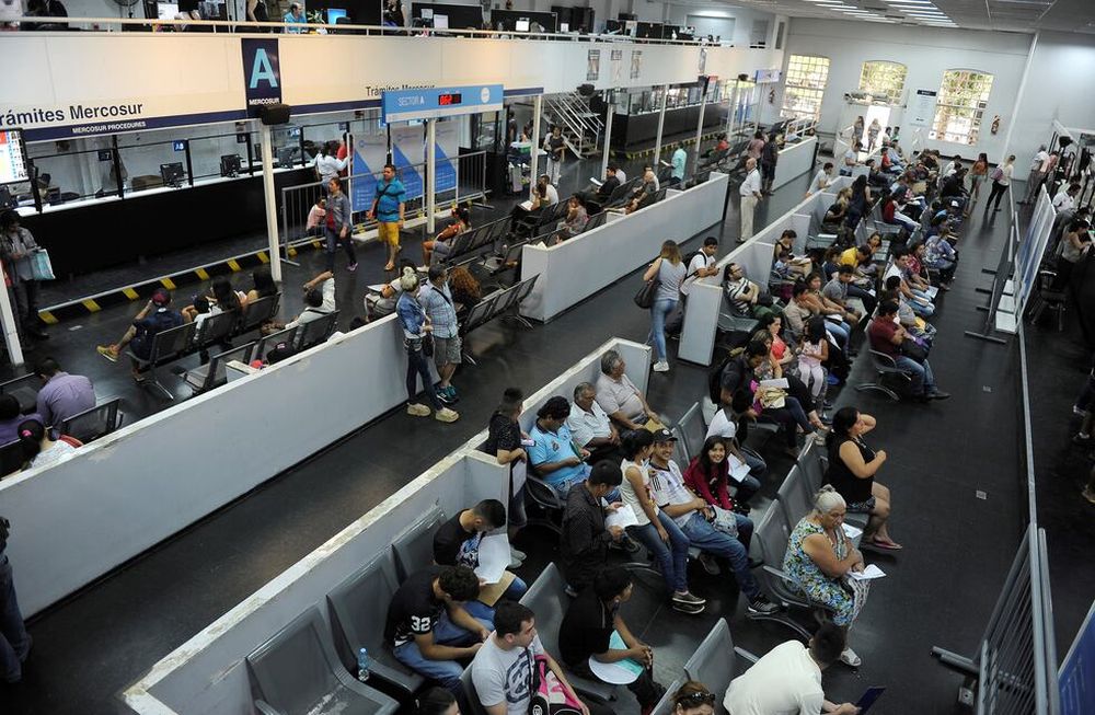 Migraciones endureció las exigencias a extranjeros para evitar el ingreso de delincuentes
