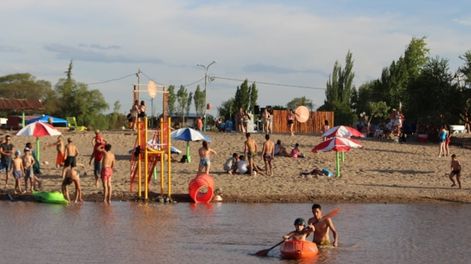La Playita en San Carlos reabre el viernes 28 la nueva temporada 2021-2022. - Gentileza/El Cuco