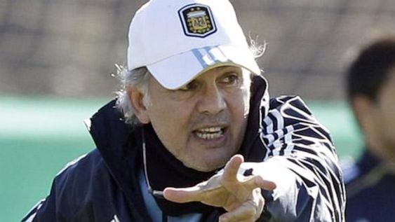 En medio de un debate sobre quién debía ser el reemplazante de Reinaldo Rueda al frente del equipo nacional, propusieron al DT fallecido en 2020 a los 66 años.. / Gentileza.