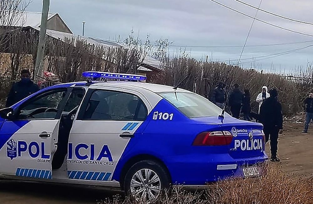 Los funcionarios judiciales y policiales requisaron las casas de la novia de Zaeta y la de la pareja del también detenido Facundo Gómez - Télam