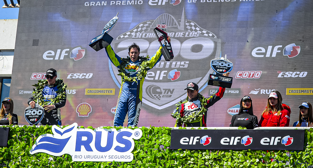 Sabor a revacha. El piloto sanrafaelino se subió a lo alto del podio en el Galvez, sumó puntos importantes y se mete en la lucha por el campeonato en Clase 2.&nbsp; &nbsp;