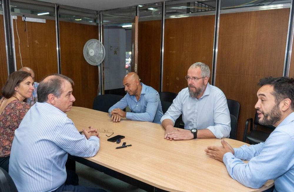 El gremio de funcionarios judiciales se levantó en medio del cuarto intermedio pedido por representantes del Gobierno provincial. Foto: Prensa Gobierno de Mendoza.
