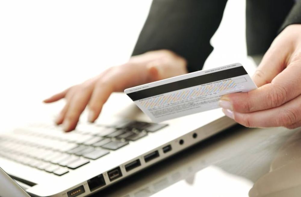 Dólar ahorro: una demanda récord genera inconvenientes en los home banking