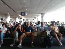 Más de 90 vuelos sufren retrasos en Aeroparque debido a complicaciones derivadas de un temporal en Córdoba.