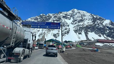 La espera en el paso a Chile es un costo que se suma al sector del transporte en Mendoza