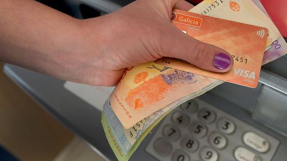 AUH, Tarjeta Alimentar y bonos: quienes tendrán ingresos por hasta $114.279 en octubre - Foto: Orlando Pelichotti / Los Andes