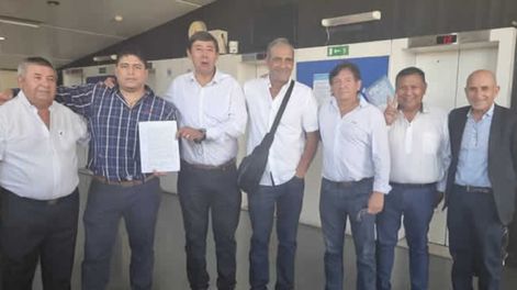 Petroleros Jerárquicos: las partes acordaron que se adelantará el aumento salarial correspondiente a mayo (del 10%) a marzo y de este modo, los trabajadores percibirán un incremento final del 20% sobre los salarios vigentes de noviembre de 2021.