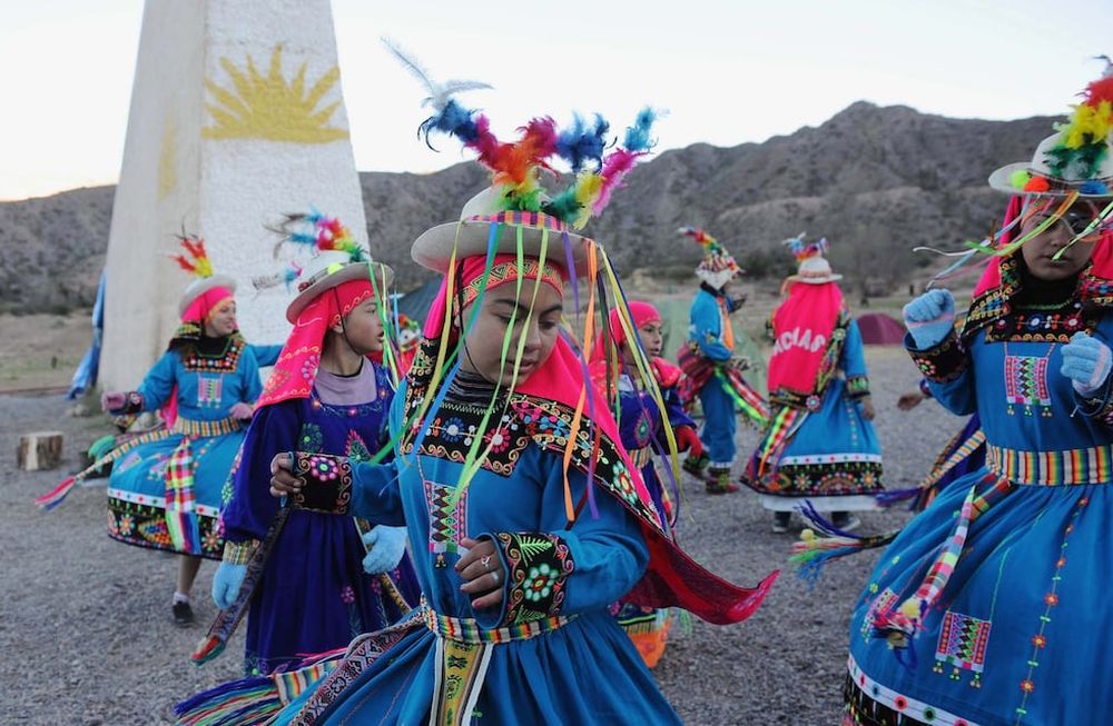 En Bolivia la celebración del Inti Raymi  se recuperó en los 80 cuando el racismo y la desigualdad oprimían a una mayoría indígena