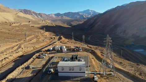 Obra de ingeniería antisísmica, diseñada para operar en condiciones extremas de nieve y baja densidad de aire