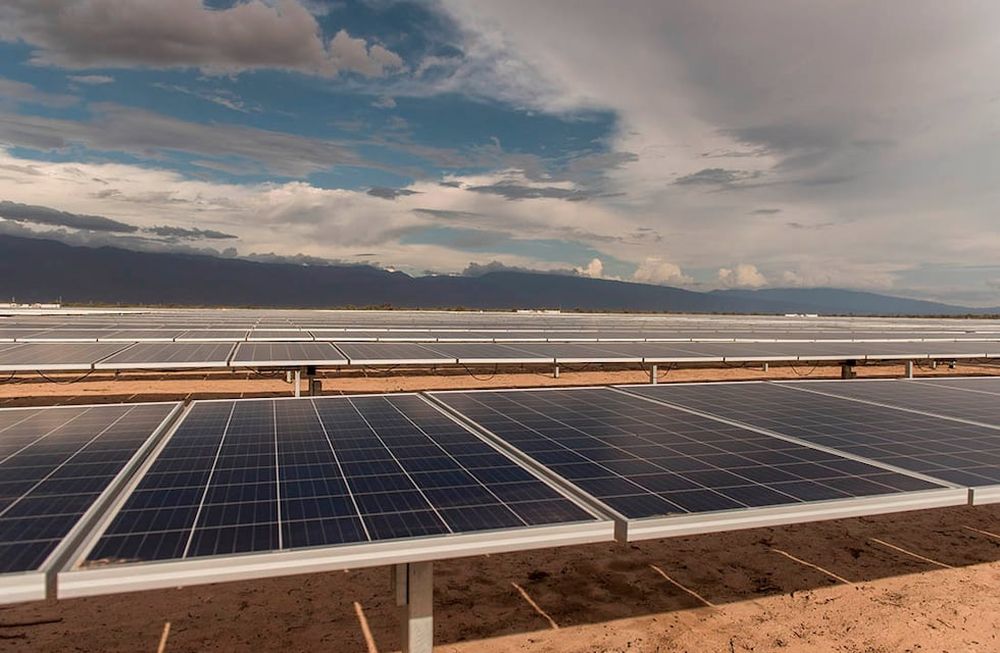 El parque solar El Manantial, ubicado en el Carrizal, será uno de los campos que operará la compañía que operaba gas y energía térmica.  (Foto Ilustrativa)