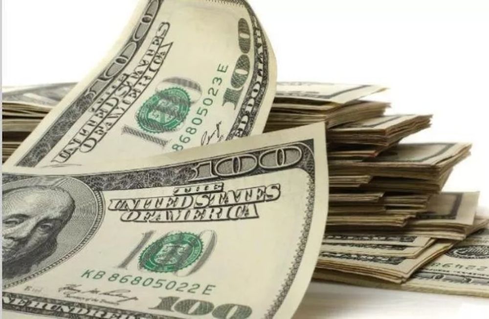 El dólar blue volvió a caer y se colocó en los $ 124