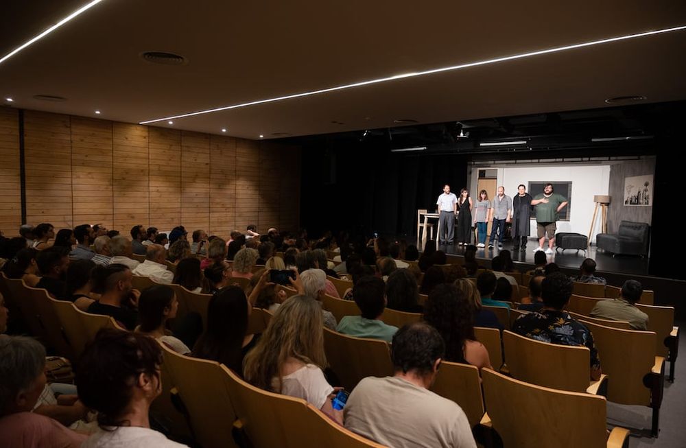 La aclamada Comedia Municipal “Todo” se presenta en el teatro Quintanilla e inaugura la temporada 2023. Foto: Prensa Ciudad de Mendoza