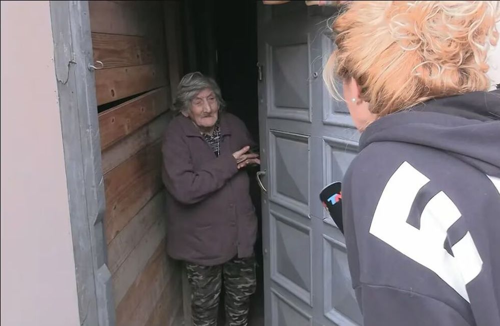 La anciana aseguró no tener idea de quien era Guzmán. Foto captura: TN.