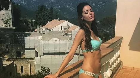 Hallaron muerta a una ex modelo de Playboy: tenía signos de haber sido estrangulada