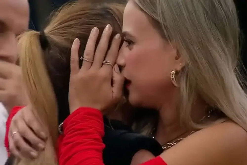 Antes de abandonar la casa de Gran Hermano, Cinzia le hizo un pedido a su compañera.