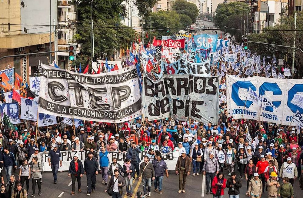 Distintas organizaciones sociales, políticas y sindicales marcharán el domingo por el Día del Trabajador.