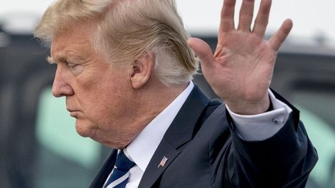 Fuera de control: Trump lanzó un tuit que hizo caer al dólar