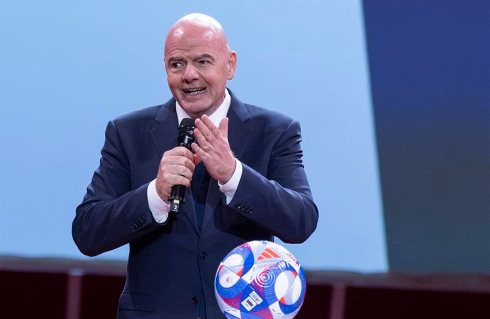FIFA President Gianni Infantino addresses the Sport for Sustainable Development Summit ahead of the Paris Olympic games, at the Carroussel du Louvre in Paris, France, 25 July 2024. The Summit aims to mobilize the public and private sectors around the values of sport and financing for development, and to support the Paris Agreement on Sport and Sustainable Development, which consists of 10 commitments. (Francia) EFE/EPA/ANDRE PAIN / POOL