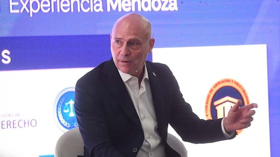 En la Facultad de Derecho de la UNCuyo se realizó el Seminario Encuentros 4.0 Experiencia Mendoza, donde participó  el Doctor Dalmiro Garay, Presidente de la Suprema Corte de Justicia de MendozaFoto: José  Gutierrez / Los Andes  