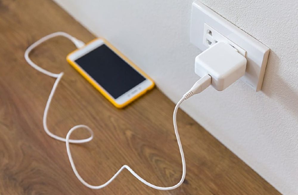 ¿Es posible que se produzcan explosiones por cargadores y baterías de celulares? (Imagen ilustrativa / Web)
