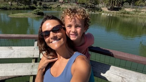 Mica Vázquez la actriz mostró el dormitorio de su hijo Baltazar, un espacio lleno de color y objetos infantiles.
