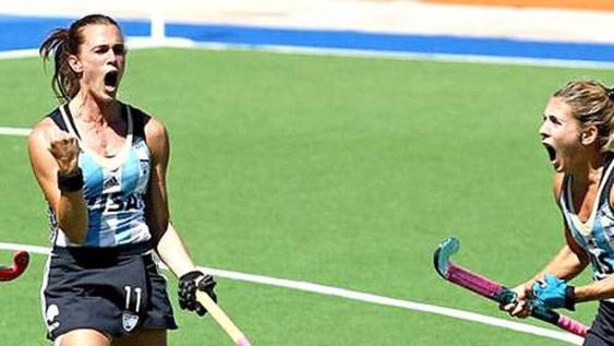 Las Leonas golearon y están a un paso de Río 2016