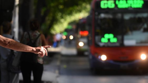 Las Mujeres Aspirantes a Choferes de Colectivo podrán hacer el trámite de manera gratis para obtener su carnet de conducir y comenzar a trabajar. - Archivo / Los Andes