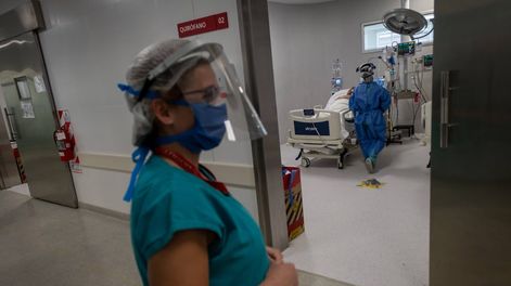 Los Andes | El Ministerio de Salud elabora informes diarios en los que se detallan la cantidad de nuevos positivos registrados durante las últimas 24 horas. Foto: Ignacio Blanco / Los Andes.