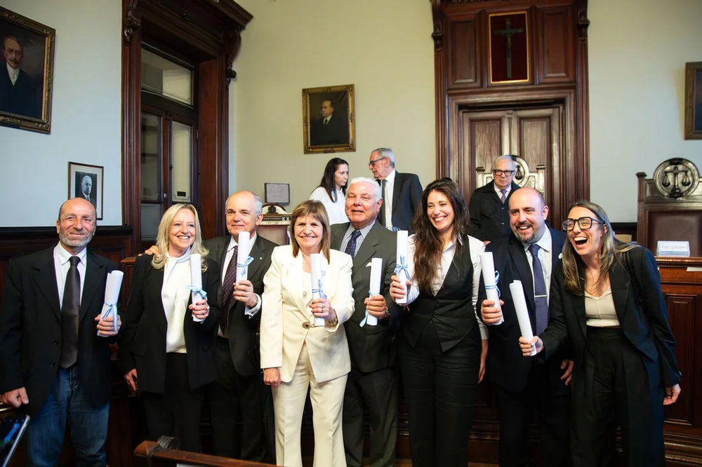 Patricia Bullrich y sus compañeros de lista fueron proclamados como legisladores nacionales.