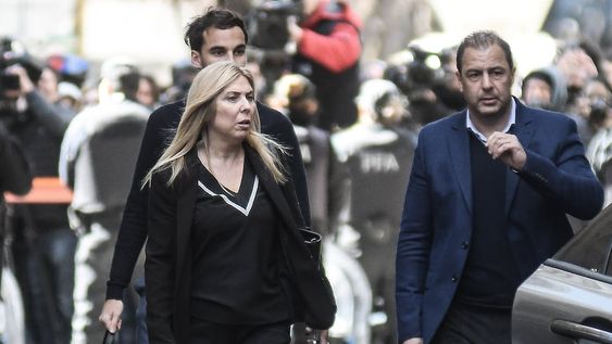 La jueza Federal Maria Eugenia Capuchetti a cargo de la causa del atentado de Cristina Kirchner saliendo de su casa. Foto Federico Lopez Claro