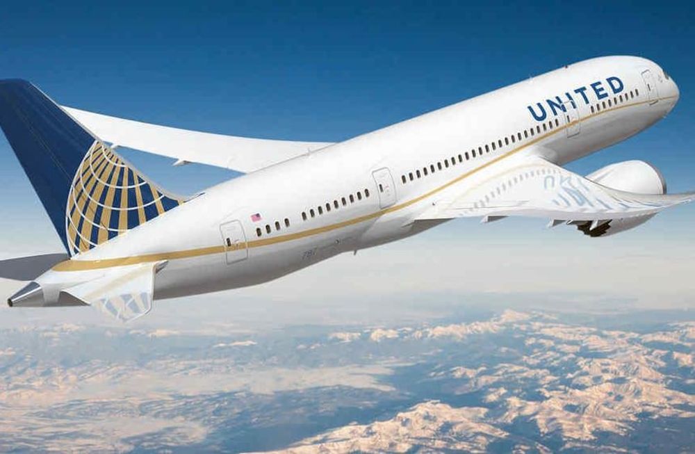 United dijo que iniciará los procesos de despido de empleados no vacunados el martes próximo. Los Andes
