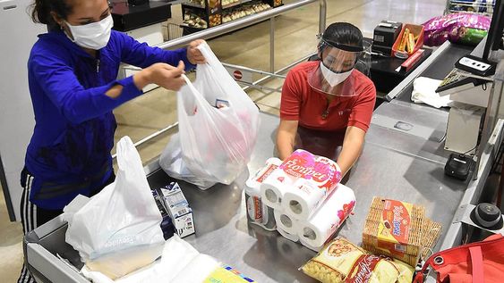 Los artículos de primera necesidad vienen aumentando a mayor ritmo que la inflación general y que los ingresos de los trabajadores locales. / Foto: Mariana Villa