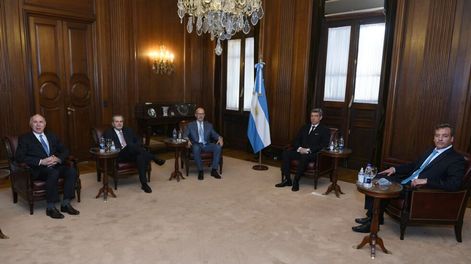 Los Andes | Martín Soria, con los miembros de la Corte Suprema.