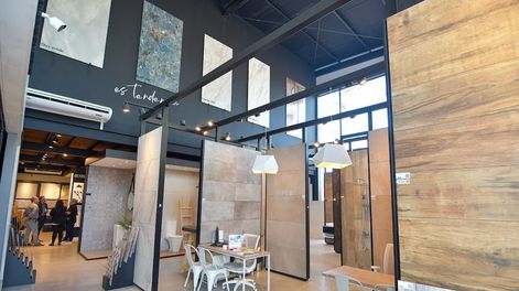 El nuevo salón de ventas ubicado en la Ruta 3, muy cerca de la ciudad de San Luis.