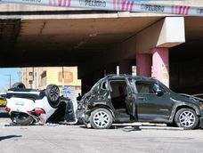Una persona murió y dos menores fueron trasladados de urgencia al Hospital Notti. Otros adultos resultaron heridos.&nbsp; 
