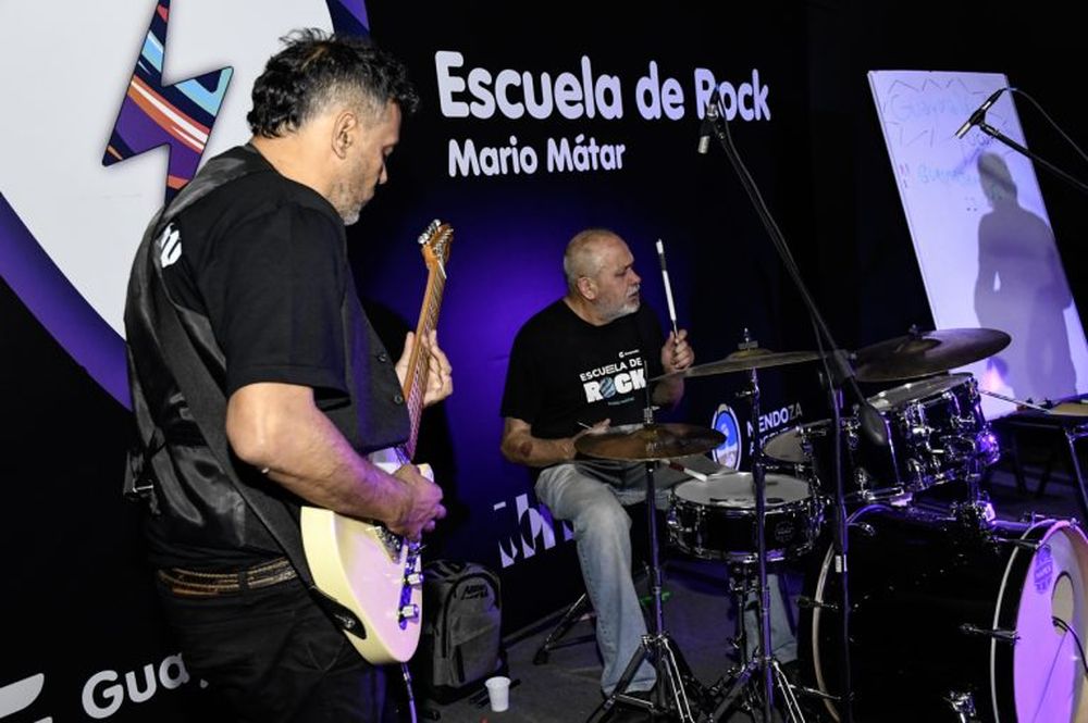 Jazz-y-literatura-Escuela-de-rock-19-768x511