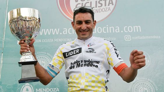 Mendoza 07 de marzo 2021    DeportesUltima etapa de la 45 edicion de la Vuelta Ciclista MendozaPor las rutas y calles  de lavalle, Guaymallen y Ciudad, se disputo la etapa de ciudad.Juan Pablo Dotticiclismo, ciclistica, bicicleta, deportes Foto: Orlando Pelichotti / Los Andes Foto: Orlando Pelichotti / Los Andes