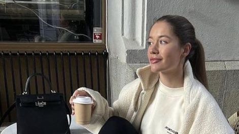 Athleisure: el estilo en tendencia que fusiona prendas deportivas con looks sofisticados.