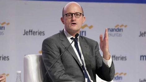 “El gurú de Wall Street” vaticinó una fuerte devaluación del peso si Trump incrementa los aranceles de las importaciones Chinas