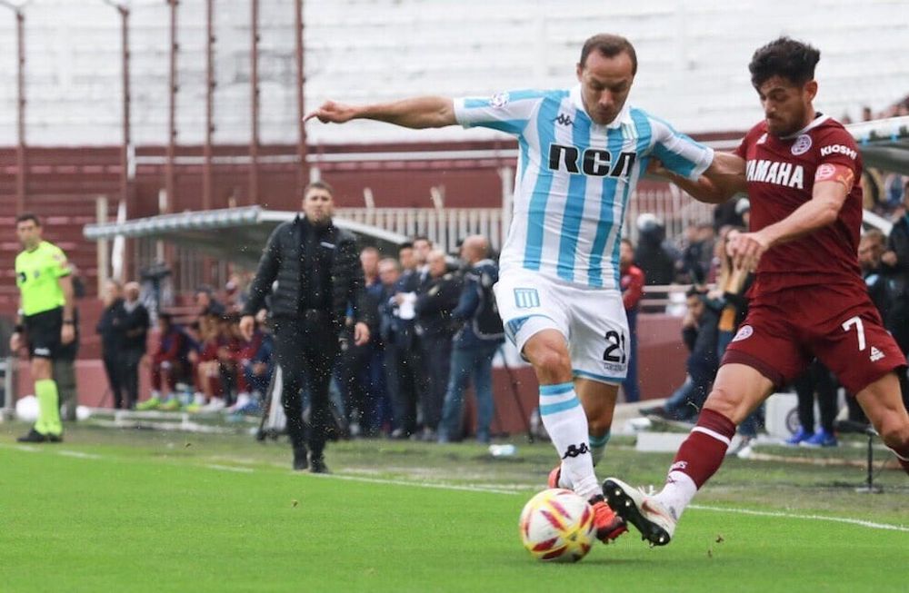 Racing le ganó a Lanús y recuperó la punta de la Superliga