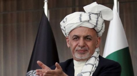 Ghani se disculpó con el pueblo afgano por huir del país y negó haberse fugado dinero. (Foto: Ashraf Ghani presidente de Afganistán/AP Photo/Hamed Sarfarazi)